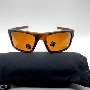 NWOT. Unisex Oakley Drop Point sunglasses. Matte tortoiseshell frames with Prizm